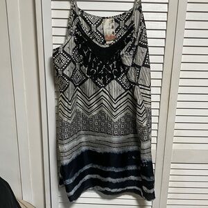 Da-Nang Monochrome Geometric Tank Top